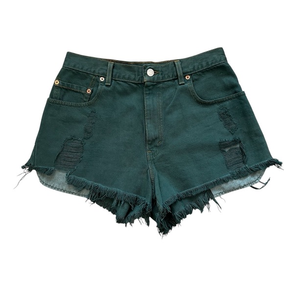 Levi’s 550 Distressed Jean Shorts - Picture 1 of 12